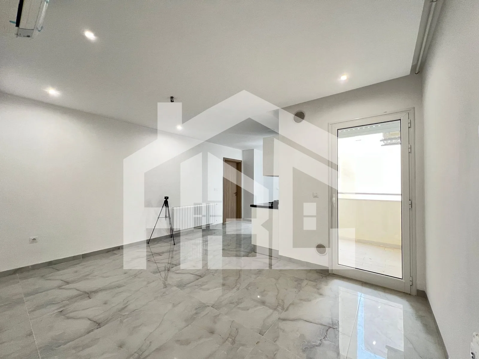 S+1 de 50 m² à Ennasr 2