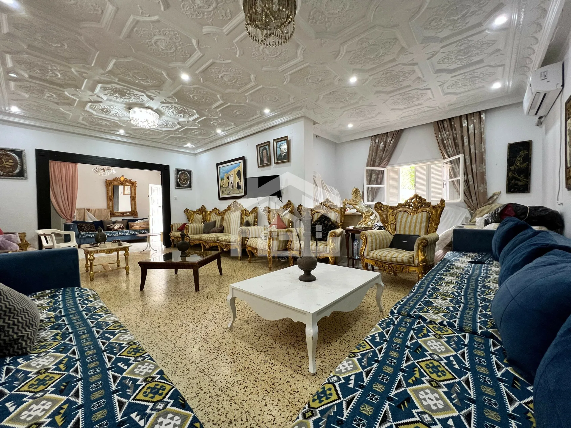 Villa de 600 m² sur un terrain de 704 m² à Menzah V