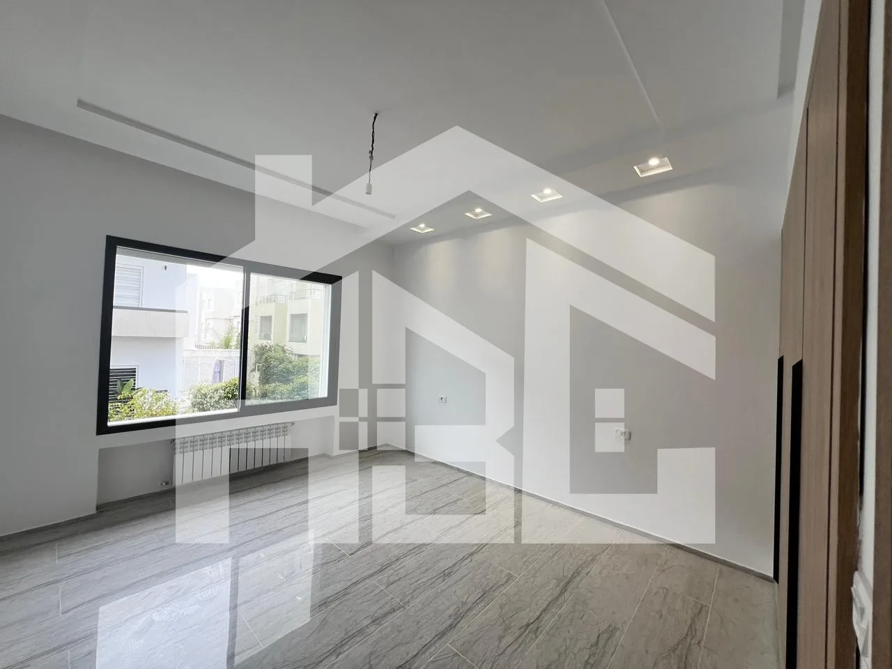 S+2 de 80 m² à Chotrana 1